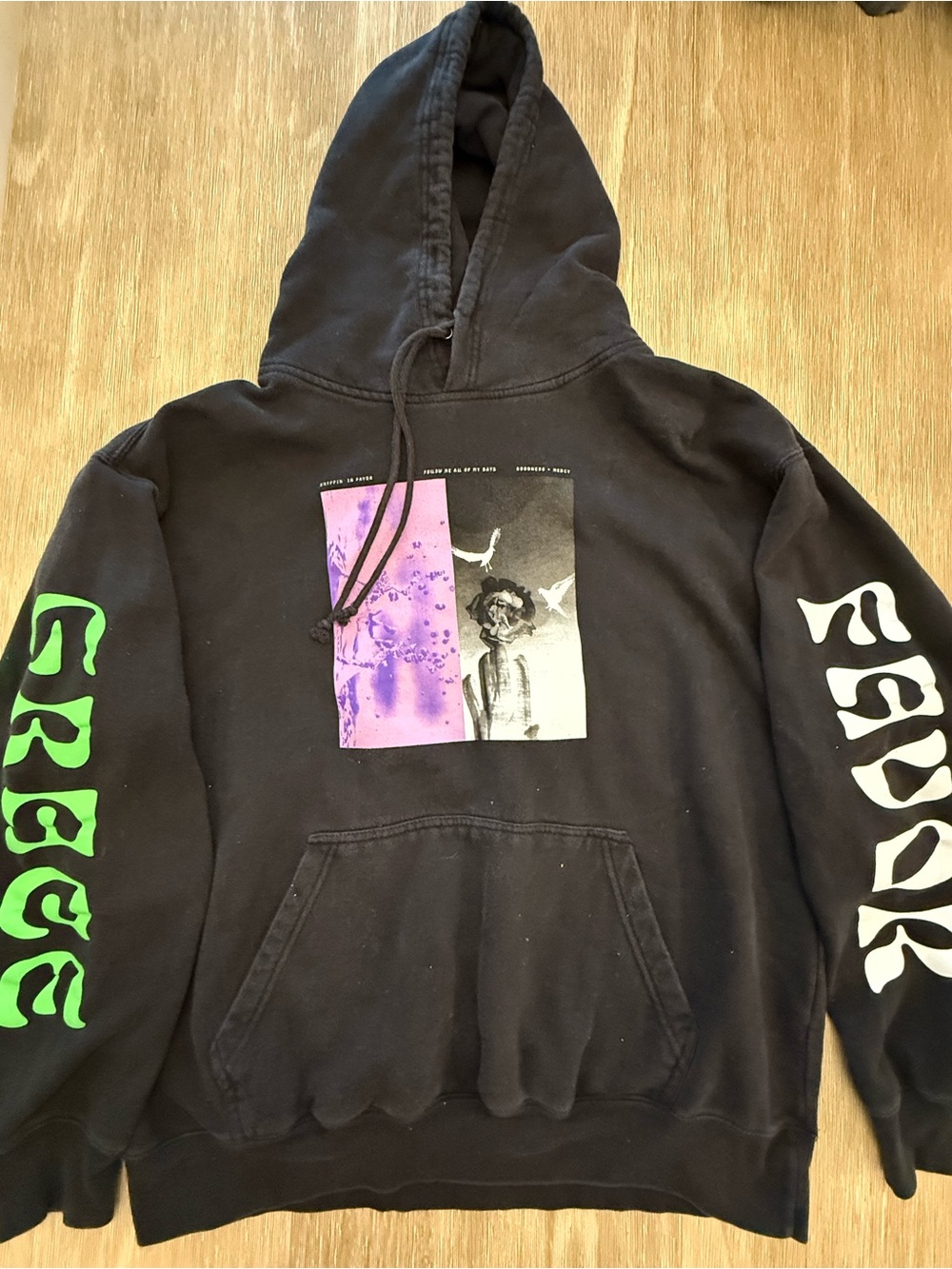Faith Church "Drippin' In Favor" Graphic Hoodie Size XL